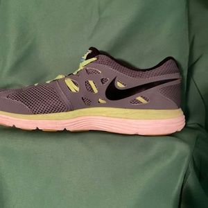 Nike Mens Runners 9.5